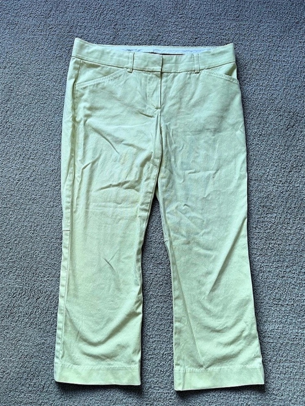 Theory Cropped Pants in Green Size 6 Like New